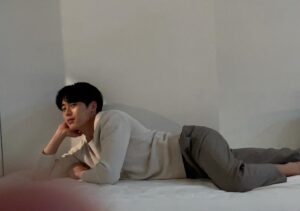 Lee Joo-Ahn Instagram - 입력대기중....
이렇게???

(with @monsieur_j_official )