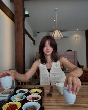 Lee Ju-bin Instagram - 살것같다아