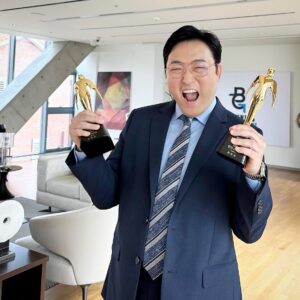 Lee Jun-hyeok Instagram - #낮에뜨는달 #^^#leejunhyeok😎👊🤟