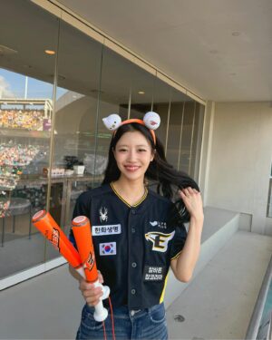Lee Mi-joo Instagram - 나는 행복합니다~한화라서 행복합니다~
최!강!한!화!