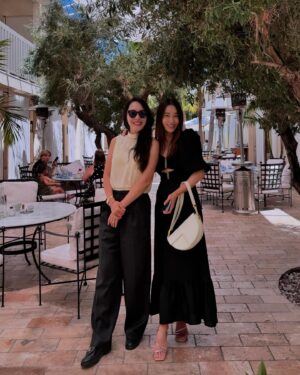 Lee Min-jung Instagram - LA 에서의 급만남 @umjeewon  with 지원언니