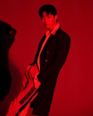 Lee Min-ki Instagram - .
ARENA 4월.