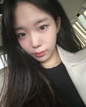 Lee So-e Instagram - 