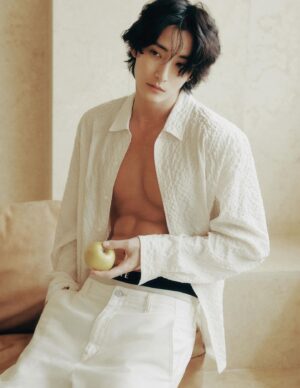 Lee Soo-hyuk Instagram - @timehomme_official 

⚡️

@ellekorea