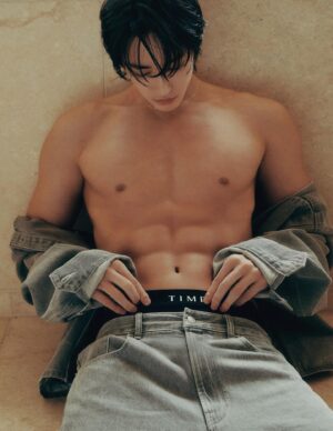 Lee Soo-hyuk Instagram - @timehomme_official 

⚡️

@ellekorea
