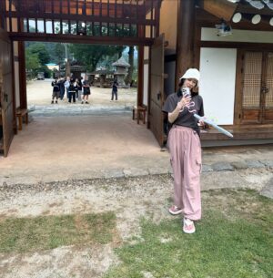 Lee Soo-kyung Instagram - .
언니들과의 소중한추억 
막냉이는 언니들의 사랑을 가득받고 행복했어요 
2024년8월20일에 만나용
.
공개연애-여배우의사생활
❤️💚🧡💙
#tv조선 #여배우의사생활 #예천