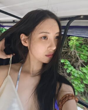 Lee Sun-mi Instagram - 🩵