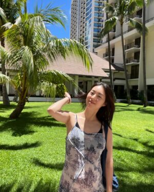 Lee Yeon-hee Instagram - ⛱️☀️💕🙏🏻