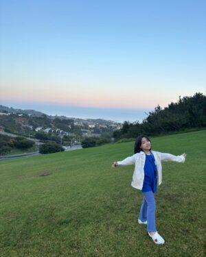 Lee Yoon-ji Instagram - LA에서의 2주간의 꽉찬시간을 보내고 집으로 돌아온 우리. 얼마나ㅡ많은순간들이 앞다투어 우리를 채웠는지. 표현하기어려울정도로.. 너와 나에게 깊숙히 간직될 이번 여름.