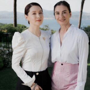 Lee Young-ae Instagram - #lvhighjewelry  #sainttropez #thankyou 😘