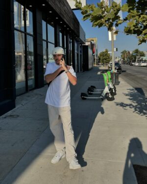 Leo Cidade Instagram - pull up