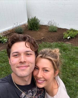 Leo Howard Instagram - Happy birthday to my soon to be wife. I’m beyond grateful for  your presence in my life. You are a gift and a light to all that are lucky enough to know you. You are the funniest, sexiest, smartest, best cat mom I know. Cheers to a lifetime more. I love you