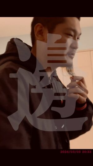 Leo Wang Instagram - 《王品流 Freestyle》這張唱片的誕生，
還要感謝兩位王品流VIP之友，
熊熊 跟 韓老，

很多靈感來自平時的交流。

3/3 日，在錄好的四天後，
我邀請了 熊熊 韓老 還有春艷 來試聽，
結束的時候 大家又 free 了一下，
結果 馬上就被熊熊嗆了？
