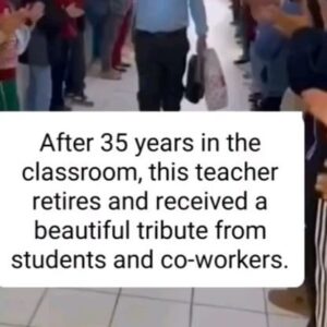 Leon Logothetis Instagram - Leave a ❤️ for all the teachers in the world. Without them we would be lost 😊

#kindness #thekindnessdiaries #leonlogothetis #bekind #gobekind #randomactsofkindness #spreadkindness #kindnessmatters #choosekindness #channelkindness #kindnessrocks #youmatter #kindnessdiaries #randomactsofkindness #alwaysbekind #rak #kindnessisstrength #empathymatters #attitudeofgratitude #kindnesssuperhero #mentalhealth