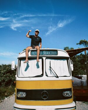 Leonardo Bittencourt Instagram - Chegar na Chapada dos Veadeiros e ser bem recebido assim não tem preço. @refugioveadeiros dá a vibe da viagem, misturando conforto e o espírito de aventura que a Chapada pede. Coisa linda! 👌🏼