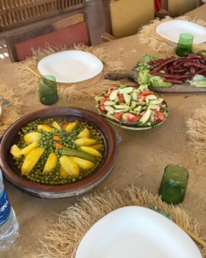 Leonardo Marques Instagram - Tan lines, tajine and theme nights filled @diegoriveramontes birthday in Marrakech. Next year bis ❤️☀️🏝️