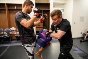 Leonardo Santos Instagram - 🇺🇸 Today's #tbt goes to the Ultimate Fighting Championship (UFC), the biggest and most popular organization in the world of MMA.

I thank God for my achievements, opportunities, and learning, and for having had a long career in this sport. Oss

🇧🇷 O #tbt de hoje vai para o Ultimate Fighting Championship (UFC), maior e mais popular organização no mundo do MMA.

Agradeço a Deus pelas minhas conquistas, oportunidades, aprendizado e por ter tido uma longa carreira neste esporte. Oss

📷: Getty Images