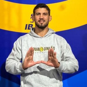 Leonardo Santos Instagram - 🇺🇸 Nova Uniao 

my family, my team, my bonds!

I could not fail to thank everyone who participated directly or indirectly in the efforts to ensure that our team's name was where it is, whether with words, incentives, publications, or with your presence at the World IBJJF Jiu-Jitsu Championship 2023 at The Walter Pyramid in Long Beach, CA.

I would like to thank all the Nova União branches that sent athletes, the teachers, and especially Márcio André, Fábio Andrade, and Rodrigo Feijão. You always strengthen our team!
Thank you @horlandomonteirobjj to bring all your athletes, great job in Hawai !!

🇧🇷 Nova União

minha família, minha equipe, meus laços! 

Eu não poderia deixar de agradecer a todos que participaram direta o indireramente dos esforços para que o nome da nossa equipe estivesse aonde esta, seja com palavras, incentivos, publicações ou com as presenças de vocês no World IBJJF Jiu-Jitsu Championship 2023 na The Walter Pyramid em Long Beach, CA.

Agradeço a todas as filiais da Nova União que enviaram atletas, aos professores e em especial agradeço Márcio André, Fábio Andrade e Rodrigo Feijão. Vocês sempre fortalecem a nossa equipe! 
Não posso esquecer da nossa antiga parceria que sempre traz bons frutos Horlando Monteiro (kimura) .

@teamnovauniao @leofariasphotos

#leosantos #leonardosantos #UFC #MMA #Fight #Fighter #santosbrothers #novauniao #wearenovauniao 🙌🏽 #bjj #jiujitsuvideos #jiujitsu #highlight