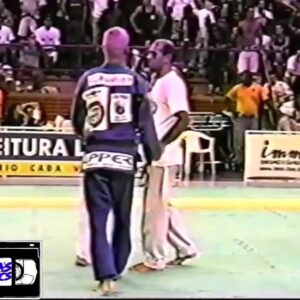 Leonardo Santos Instagram - 🚨 ALERTA OLD SCHOOL

No quadro old school de hoje trazemos a batalha entre os lendários @LeoSantosjj (Nova União) e @LeoVieirabjj (Alliance), essa guerra aconteceu no brasileiro por equipes da @cbjjoficial em 2000. 

Nesse brasileiro por equipes a @teamnovauniao saiu campeã seguido da equipe Alliance 

Árbitro ninguém menos que professor @gordobjj 

Edição: @jiujitsubrasiloficial

@ibjjf @cbjjoficial

Vídeo: canal YouTube @riccardoammendoliabjj 

DEIXE SEU COMENTÁRIO 

#jiujitsubrasiloficial #bjj #jiujitsu #cbjj #leosantos #novauniao #artesuave #champion 
Reposted from @jiujitsubrasiloficial
