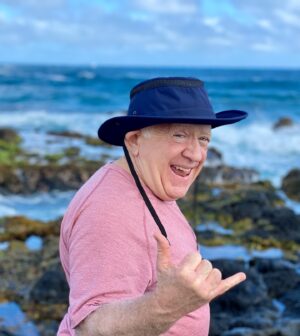 Leslie Jordan Instagram - Leslie in Hawaii in 2021. He loved the ocean and watching the waves crash into the rocks.  We miss that smile and his generally happy demeanor.