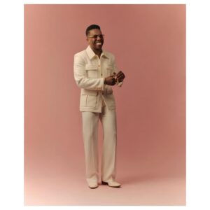 Leslie Odom Jr. Instagram - Casablanca all summer long 😮‍💨
 
I hope you’re extending yourself the maximum kindness today. It ain’t easy to come by. Might as well let it start with you 🙏🏾

📷: @raulromo