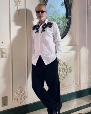 Levent Özdilek Instagram - 😎.... 😂😂😂

Styling: @mugecitak 
Fotoğraf: @asliibayraktaroglu