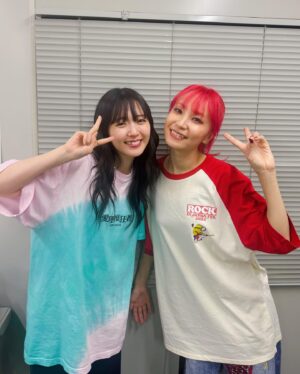 LiSA Instagram - #RIJF2024
灼熱のステージにふわふわで完璧な天使が現れた👼🩷
歌うますぎ🥹♥️スタミナすごすぎ🥹♥️所作完璧すぎ🥹♥️ラヴすぎ🥹♥️
@airisuzuki_official_uf