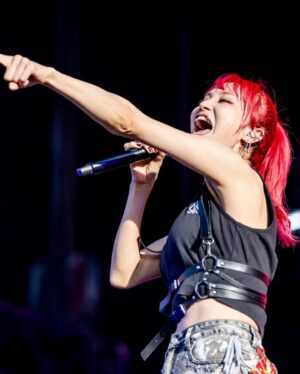 LiSA Instagram - 「ROCK IN JAPAN FESTIVAL 2024」ありがとう。
また最高な夏一緒に更新しようね🪄

RT
5年ぶりの「ROCK IN JAPAN FESTIVAL 2024」でしたっ。
初めて出演させてもらった2015年小栁さんが私に託してくれたロックヒロインを胸にステージに立ってきました。あれから #ロッキン　のみなさんと何度も最高な夏を更新しながらこの景色を観る日をずっとずっと待っていました。最高な夏更新したね。
みんなの歌声も叫び声もクラップの景色もジャンプしてくれふ波も、ここにしかない最高な絶景でした！暑い中遊んでくれてありがとう。
次は秋、9月からアリーナツアーで遊ぼうね🥂やくそく👆

【LiVE】全国アリーナツアー「LiVE is Smile Always～COCKTAiL PARTY～」チケット発売中🍸

9/14(土)大阪城ホール ※SWEET
9/15(日)大阪城ホール ※SOUR
9/21(土)ポートメッセなごや 第1展示館(愛知) ※SWEET
9/22(日)ポートメッセなごや 第1展示館(愛知) ※SOUR
9/28(土)横浜アリーナ(神奈川) ※SWEET
9/29(日)横浜アリーナ(神奈川) ※SOUR
10/19(土)真駒内セキスイハイムアイスアリーナ(北海道) ※SWEET
10/20(日)真駒内セキスイハイムアイスアリーナ(北海道) ※SOUR
11/3(日)マリンメッセ福岡A館 ※SWEET
11/4(月祝)マリンメッセ福岡A館 ※SOUR
11/16(土)セキスイハイムスーパーアリーナ(宮城) ※SWEET
11/17(日)セキスイハイムスーパーアリーナ(宮城) ※SOUR
11/30(土)国立代々木競技場第一体育館(東京) ※SWEET
12/1(日)国立代々木競技場第一体育館(東京) ※SOUR
12/14(土)サンドーム福井 ※SWEET
12/15(日)サンドーム福井 ※SOUR
※DAY1がSWEET・DAY2がSOURとなります。

e (イープラス)
eplus.jp/lisa2024/

ローソンチケット
l-tike.com/lisa/

チケットぴあ
w.pia.jp/t/lisa-2024/

#LiSAカクテルパーティー　
#RIJF2024

l.lxixsxa.com/cocktailparty/

📸　@vizkage