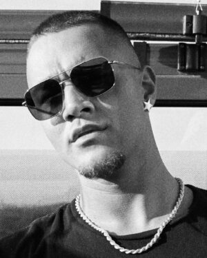 Liam Cacatian Thomassen Instagram - Today is my 26th birthday and im thankful for another year as an artist, A father and to be able to spend time with everyone i love.🤍

Yours truly
