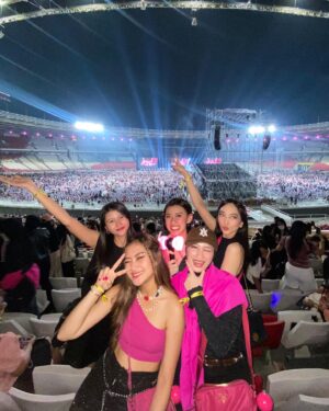 Lidya Maulida Djuhandar Instagram - 🖤💗 BORN PINK @blackpinkofficial 🖤💗
