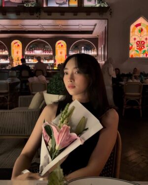 Lidya Maulida Djuhandar Instagram - Pastaa & flowers kind of night 🌷