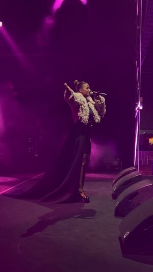 Liliana Almeida Instagram - Que bom que foi está partilha de música e amor @rockinriolisboa com o @djdiegomiranda 

“Ibiza for Dreams” 
15 anos depois em versão acústica disponível em todas as plataformas digitais.

Styling by @andreabsoares
Hair by @davidxavier.hairpro 

@showroombrandfire
@renatoluizstudio
@gabriel.daros.thelabel

#lilianaalmeida #ibizafordreams #diegomiranda