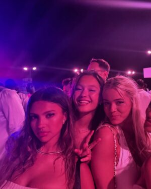 Lily Chee Instagram - fun fun fun for the 4th 🙏🎆🎇🇺🇸