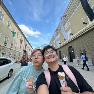 Lily Ki Instagram - look at us being tourists