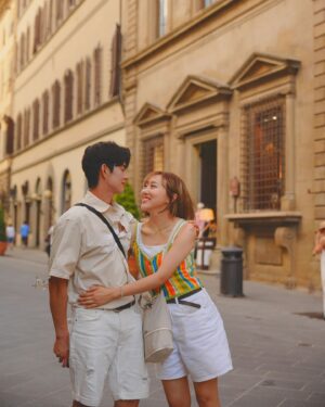 Lim La-la Instagram - 2024.07.10 in Florence🩷 피렌체에서 

#엔조이커플 #enjoycouple #couple 
#커플여행 #couplegoals #피렌체 #이탈리아 #🇮🇹
