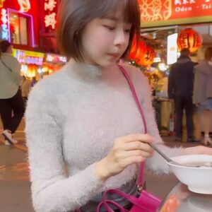 Actress Lin Min-Chen HD Instagram Photos and Wallpapers February 2024