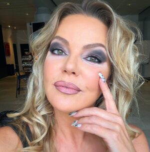 Lina Rafn Instagram - Would 𝐅𝐚𝐜𝐞 𝐂𝐚𝐫𝐝 be appropriate to use as caption? 🤔