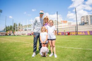 Lincoln Riley Instagram - Happy Easter Weekend!

Fight On✌️