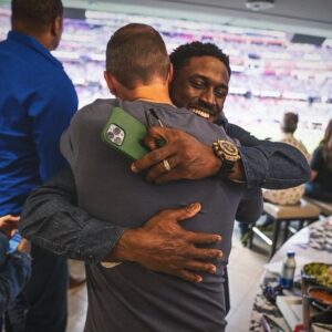 Lincoln Riley Instagram - An historic day for one of the best to ever do it-

Very appreciative of the @heismantrophy for their decision today to re-introduce @reggiebush back into the Heisman Family where he belongs.  There has never been an individual award like the Heisman and has never been another player like Reggie…very fitting to see them brought back together-