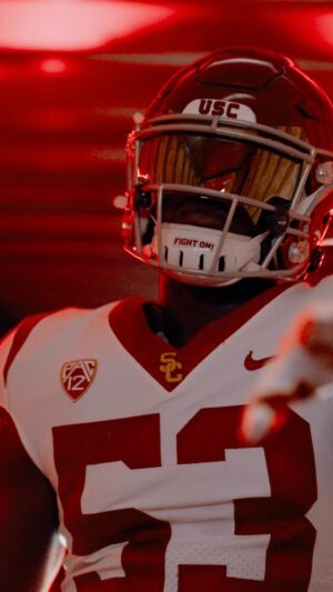 Lincoln Riley Instagram - strain \ ˈstrān \
: to exert (oneself, one’s senses, etc.) to the utmost
#TheTrailer 🎬✌️