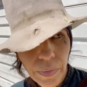 Linda Perry Instagram - 
