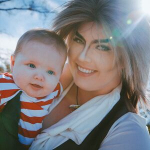 Lindsay Jones Instagram - “In nine hours (months) and 23 minutes, you’ll be mine!” HUGE thank you to @texasdelarosa for his makeup work and an IMMENSE thank you to @jonrisinger for being a last-minute photographer superhero/understanding fan of Labyrinth. Both of you have literally made one of my dreams come true.
