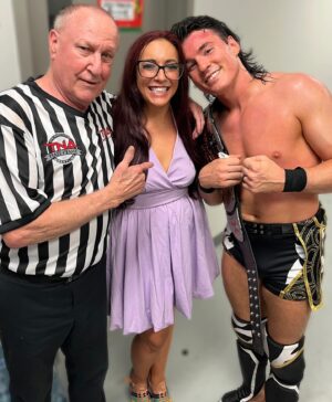 Lindsey Kerecz Instagram - SLAMMIVERSARY IN MONTREAL 

@earlhebnerofficial @SpeedballBailey @tnawrestling