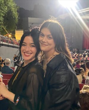 Lindsey Shaw Instagram - Thank you to my best girls for taking me to see @bensplatt! He is extraordinary. 🌟
