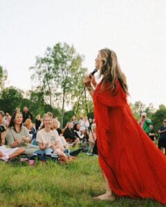 Actress Linnea Henriksson HD Instagram Photos and Wallpapers June 2024