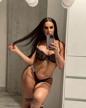 Lis Vega Instagram - YOU ARE SENSATIONAL ❤️‍🔥 
#goodnight #lovemynow 
.
.
.
.
.
#linkinbio #onlyfans 
#playboy #playboymx #playboylatinoamerica