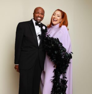 Lisa Ann Walter Instagram - DOLLS…I need a DOLL!
Never felt more glamorous 
This look fed my 60s soul!
@csiriano gown, @toddsensoli #blingzilla ring & glam by @dvohair @jennbennettmakeup and styled by @miss_kellyjohnson. 
Thank you @EJAF #EltonJohnOscarParty2024
.
Dress: Christian siriano @csiraino
Earrings: nicole Rose @nicolerosejewelry 
Ring: Todd Sensoli @toddsensoli
Purse: 8 other reasons @8otherreasons
Photographer: Tyren Red @tyrenredd
Assistant: jaimee hager @jaimeehager
Tailor: tia usher @eyanatia