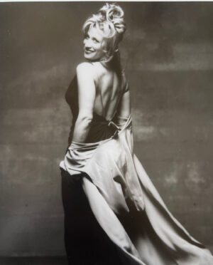 Lisa Ann Walter Instagram - In my ethereal era.