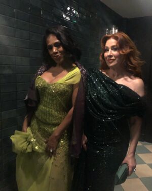 Lisa Ann Walter Instagram - I felt pretty. 
Thanks once again @csiriano for the goddess moment. 
.
Thank you to my very talented team @dvohair for the #LadyGodiva 
@adamchristophermakeup for the smoky beat (the Melania!)
And the always Sunny and patient @miss_kellyjohnson & team for style deluxe 
Purse: @rodofirenze 
Earrings: @neillanecouture 
Giant Ass Ring: mine, via @toddsensoli 

I have more cute pics but our faces wouldn’t fit on IG. Will photo dump soon an array of award season fun. 
But at least there’s a bathroom shot with the #workwife!