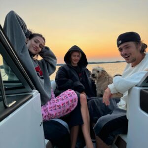 Lisa Rinna Instagram - Twas the Summer of Poncho! ❤️🐶🚤❣️👙⚓️☀️🥧😍